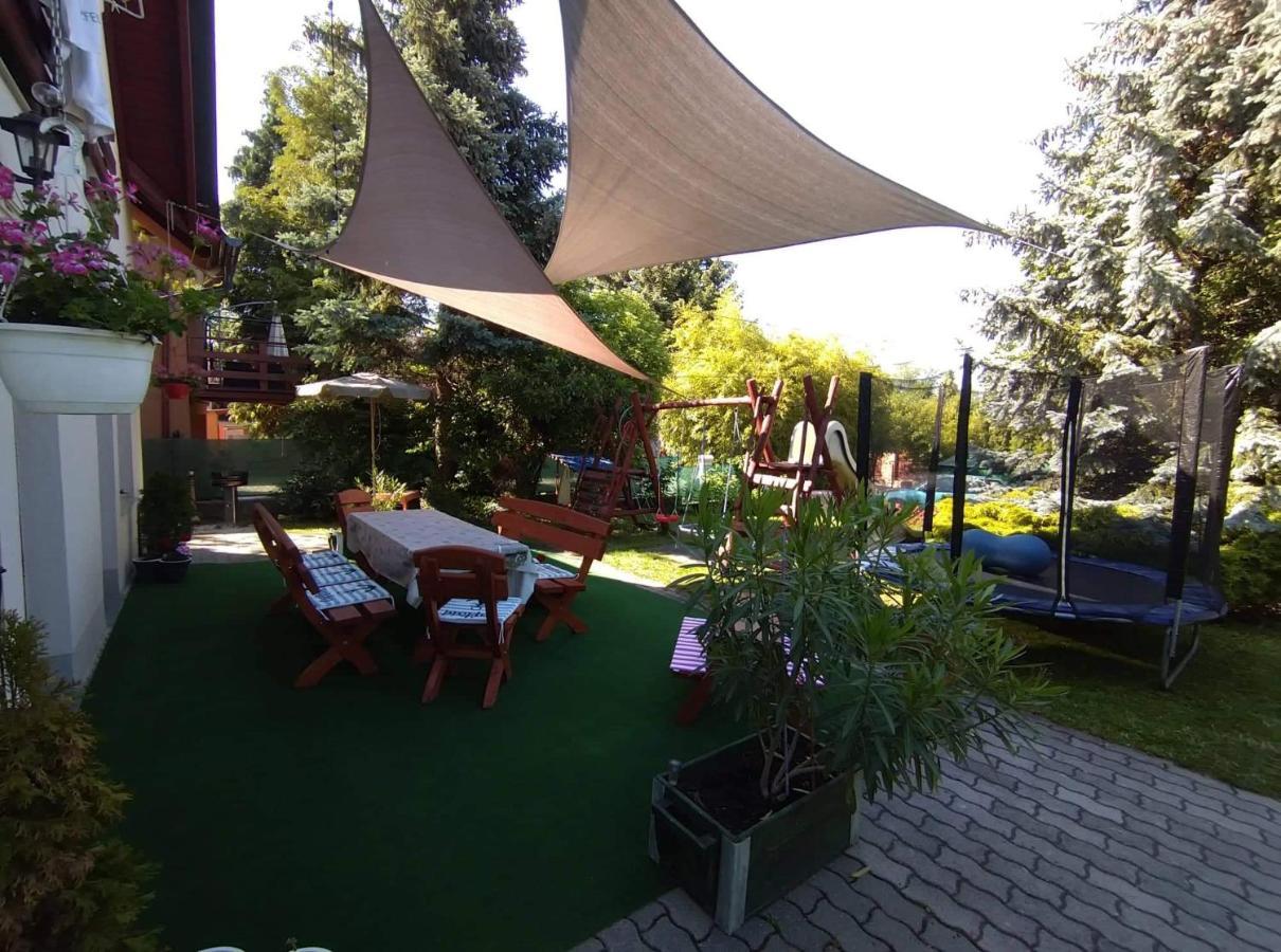 Liliána Vendégház Balatonfůzfő Exterior foto