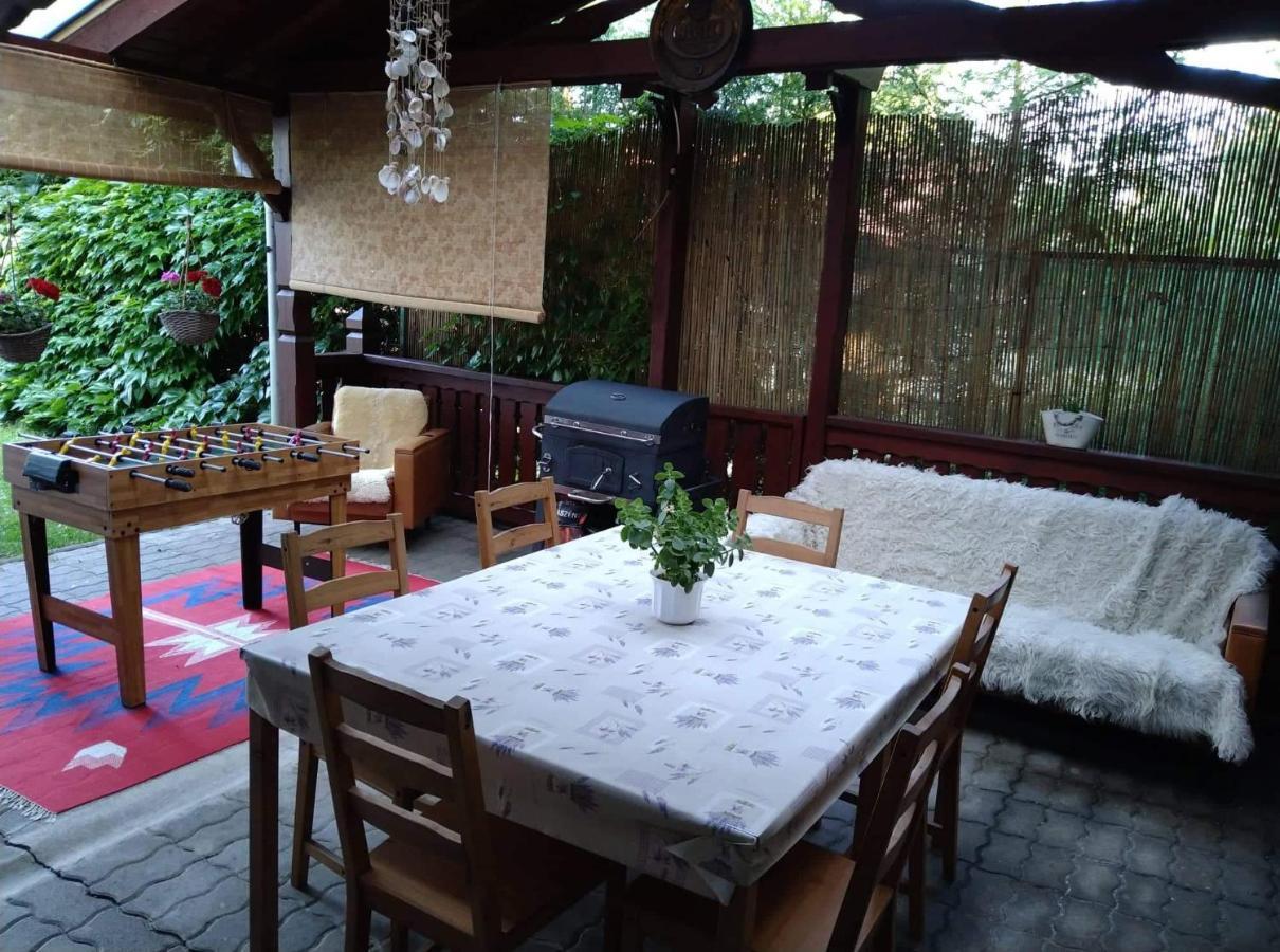 Liliána Vendégház Balatonfůzfő Exterior foto